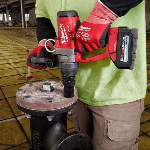 Milwaukee Tools Milwaukee M18 Fuel 1" High Torque Impact Wrench W/ One-Key (8.0Ah) Kit 2867-22 - Image 3