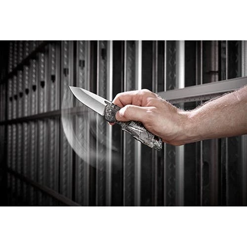 Milwaukee Tools Milwaukee Fastback Camo Folding Pocket Knife 48-22-1524 - Image 3