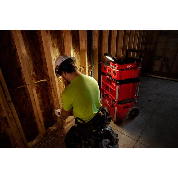 Milwaukee Tools Milwaukee M12™ PACKOUT™ Flood Light W/ USB Charging 2356-20 - Image 9