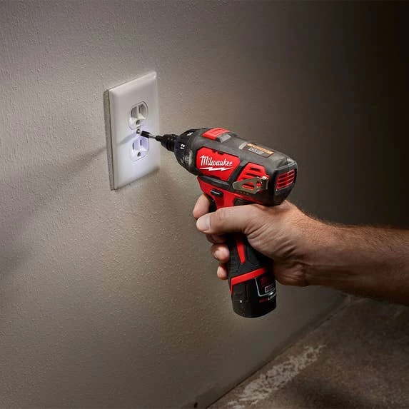 Milwaukee Tools Milwaukee M12 1/4" Hex Screwdriver (1.5Ah) Kit 2401-22 - Image 3