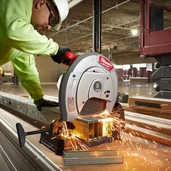 Milwaukee Tools Milwaukee M18 FUEL™ 14" Abrasive Chop Saw 2990-20 - Image 4