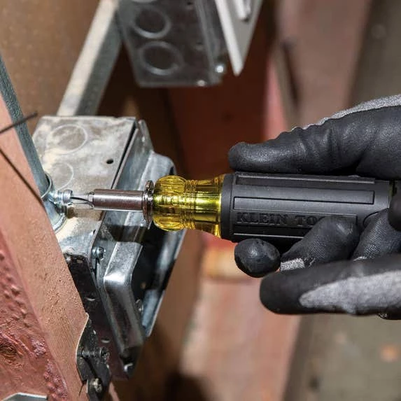 Klein Tools Klein 14-in-1 Multi-Bit Adjustable Length Screwdriver 32303 - Image 5