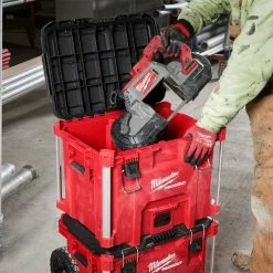Milwaukee Tools Milwaukee PACKOUT Rolling Tool Box 48-22-8426 7 Milwaukee Tools Milwaukee PACKOUT Rolling Tool Box 48-22-8426 -Klein Tools Shop 48 22 8426 5