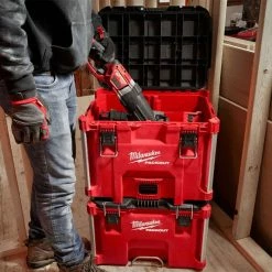 Milwaukee Tools Milwaukee PACKOUT Rolling Tool Box 48-22-8426 8 Milwaukee Tools Milwaukee PACKOUT Rolling Tool Box 48-22-8426 -Klein Tools Shop 48 22 8426 6