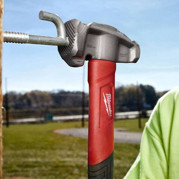 Milwaukee 4-In-1 Lineman's Hammer 48-22-9040 Milwaukee Tools Milwaukee 4-In-1 Lineman's Hammer 48-22-9040 -Klein Tools Shop 48 22