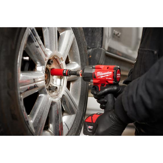 Milwaukee SHOCKWAVE Impact Duty™ 1/2 Drive 7/8" SAE Lug Nut Wheel Socket 49-66-7812 Milwaukee Tools Milwaukee SHOCKWAVE Impact Duty™ 1/2 Drive 7/8" SAE Lug Nut Wheel Socket 49-66-7812 -Klein Tools Shop 49 66 7812 8