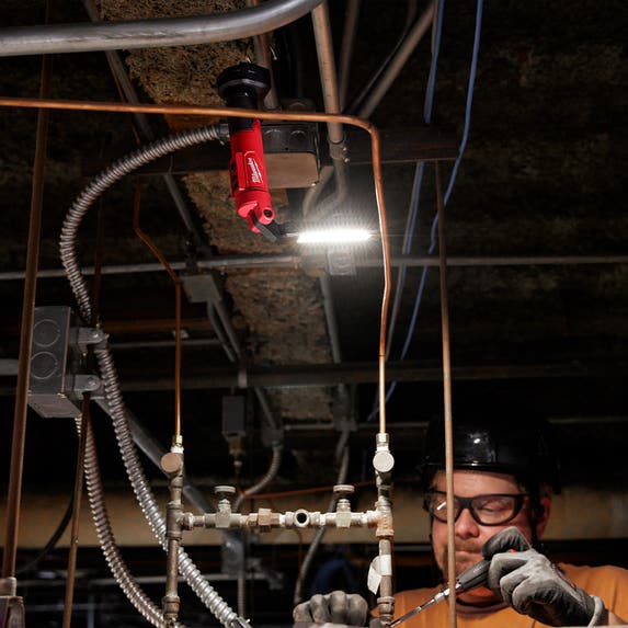 Milwaukee REDLITHIUM USB Stick Light w/ Magnet 550 Lumens 2128-21 Milwaukee Tools Milwaukee REDLITHIUM USB Stick Light W/ Magnet 550 Lumens 2128-21 -Klein Tools Shop act 2