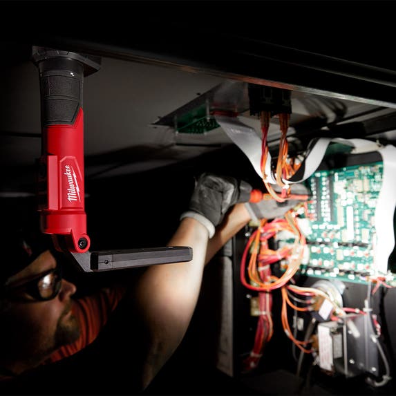 Milwaukee REDLITHIUM USB Stick Light w/ Magnet & Charging Dock 550 Lumens 2128-22 Milwaukee Tools Milwaukee REDLITHIUM USB Stick Light W/ Magnet & Charging Dock 550 Lumens 2128-22 -Klein Tools Shop act 6