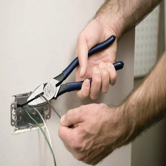 Klein Tools American Legacy Lineman Pliers and Klein-Kurve® Wire Stripper / Cutter 94155 Klein Tools American Legacy Lineman Pliers And Klein-Kurve® Wire Stripper / Cutter 94155 -Klein Tools Shop d2139ne app1