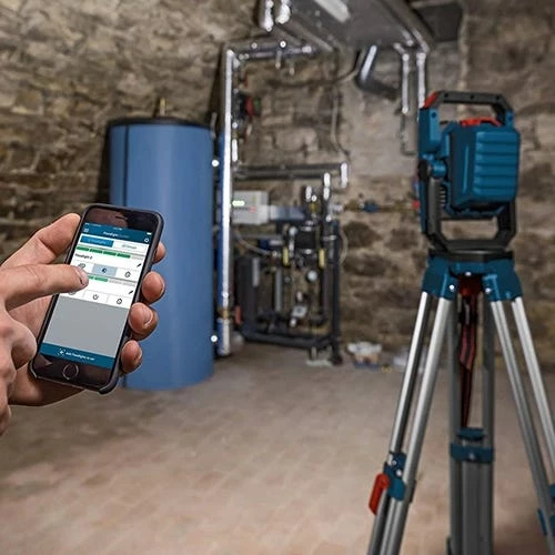 Bosch 18V Connected 2,200 Lumen LED Floodlight (Tool Only) GLI18V-2200CN Bosch Power Tools Bosch 18V Connected 2,200 Lumen LED Floodlight (Tool Only) GLI18V-2200CN -Klein Tools Shop gli18v 2200cn3