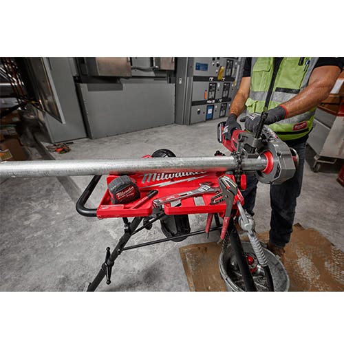 Milwaukee 6" Leveling Tripod Chain Vise 48-22-8690 Milwaukee Tools Milwaukee 6" Leveling Tripod Chain Vise 48-22-8690 -Klein Tools Shop vise3